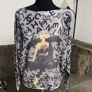 Italian Knit top Long Sleeve Top with Letter Print. NWT